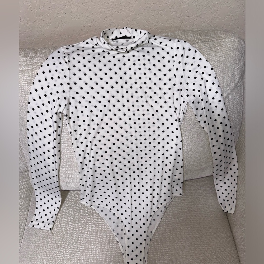 Polka dot print bodysuit Size S Shein Brand Closed round neck